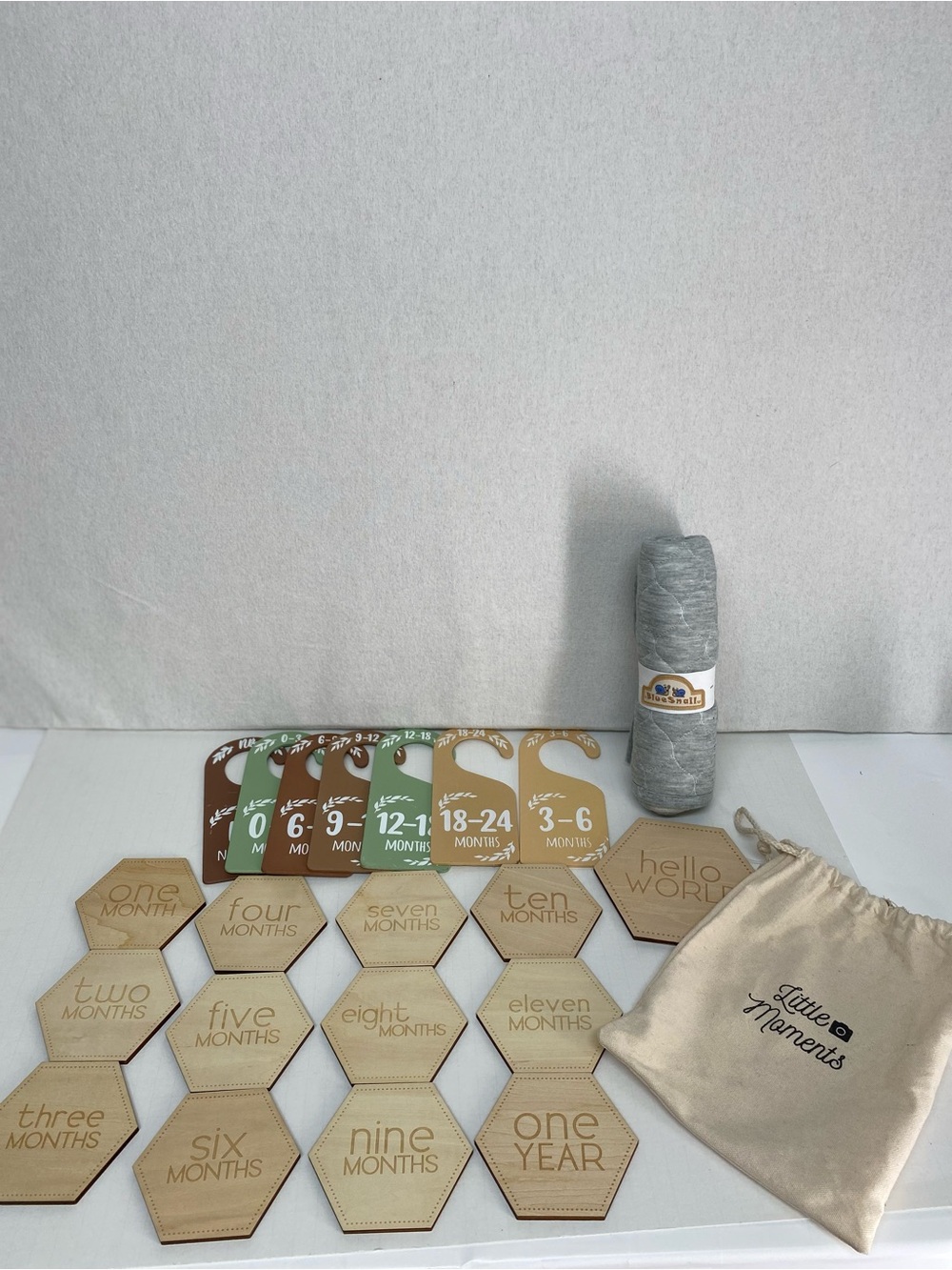 Wooden Baby Monthly Milestone Cards Closet Dividers Diaper Changing Pad Neutral